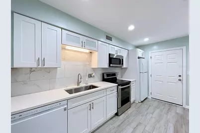 4517 W La Villa Lane, Tampa, FL 33611 - Photo 5