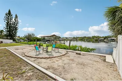 806 Blue Heron Boulevard, Ruskin, FL 33570 - Photo 25