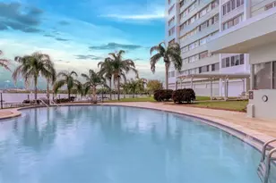 31 Island Way, Clearwater Beach, FL 33767 - Photo 3