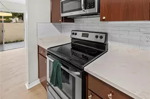 6226 Goldenmoss Way, Tampa, FL 33617 - Photo 11