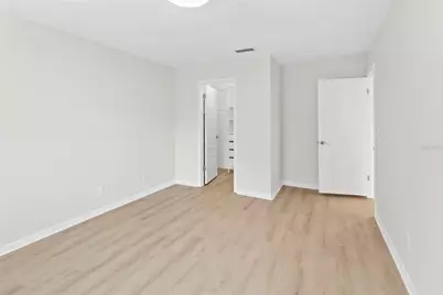 6226 Goldenmoss Way #6226, Tampa, FL 33617 - Photo 17