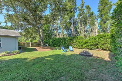 1712 Sakura Drive, Valrico, FL 33596 - Photo 23