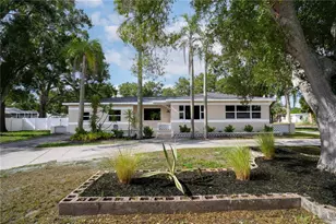 4566 28th Ave N, Saint Petersburg, FL 33713 - Photo 1