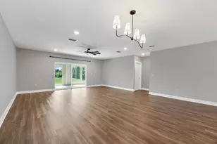 9514 Summers Cay Cir, Thonotosassa, FL 33592 - Photo 5