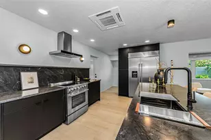 861 Rafael Blvd NE, Saint Petersburg, FL 33704 - Photo 17