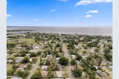 3963 Neptune Drive SE, Saint Petersburg, FL 33705 - Photo 11