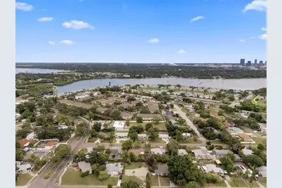 3963 Neptune Drive SE, Saint Petersburg, FL 33705 - Photo 9