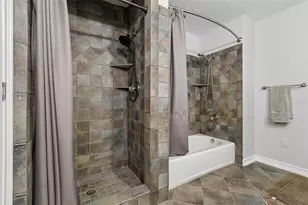 11426 Weldon St, Seffner, FL 33584 - Photo 9