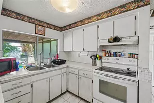 3317 Bainbridge Dr, Holiday, FL 34691 - Photo 9