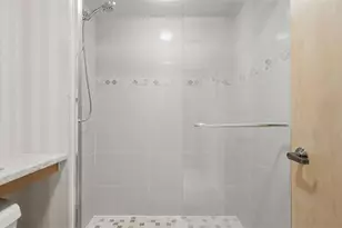 910 Pinellas Bayway S, Tierra Verde, FL 33715 - Photo 21