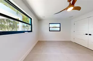 12125 5th St E, Treasure Island, FL 33706 - Photo 25