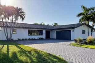 12125 5th St E, Treasure Island, FL 33706 - Photo 3