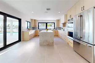 12125 5th St E, Treasure Island, FL 33706 - Photo 9