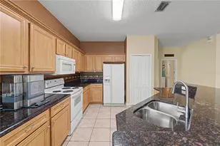 3739 Golden Eagle Dr, Land O Lakes, FL 34639 - Photo 17