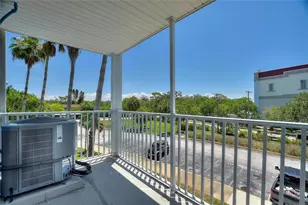 3315 58th Ave S, Saint Petersburg, FL 33712 - Photo 9