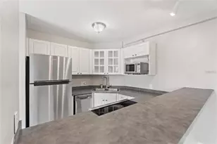 3315 58th Ave S, Saint Petersburg, FL 33712 - Photo 5