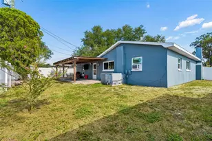 10748 Village Green Ave, Seminole, FL 33772 - Photo 31