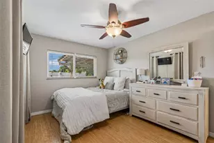 10748 Village Green Ave, Seminole, FL 33772 - Photo 17