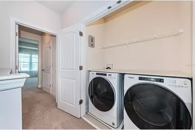 815 Burlington Avenue N, Saint Petersburg, FL 33701 - Photo 13