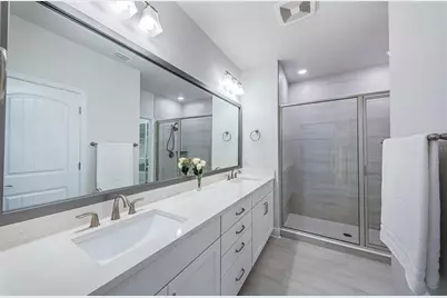 815 Burlington Avenue N, Saint Petersburg, FL 33701 - Photo 39