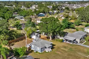 204 6th Ave NW, Ruskin, FL 33570 - Photo 1
