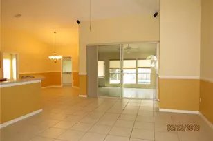 9427 Hunters Pond Dr, Tampa, FL 33647 - Photo 3