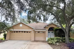 9427 Hunters Pond Dr, Tampa, FL 33647 - Photo 1