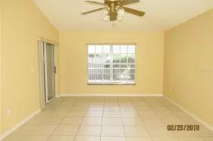 9427 Hunters Pond Dr, Tampa, FL 33647 - Photo 13