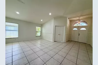 9427 Hunters Pond Drive, Tampa, FL 33647 - Photo 3