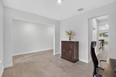 5633 Hawks Cay Street, Apollo Beach, FL 33572 - Photo 7