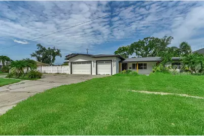 850 Rafael Boulevard NE, Saint Petersburg, FL 33704 - Photo 1