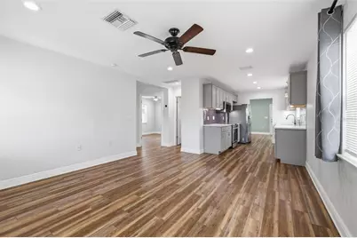 7656 53rd Street N, Pinellas Park, FL 33781 - Photo 3