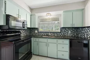 12301 N 53rd St, Temple Terrace, FL 33617 - Photo 17