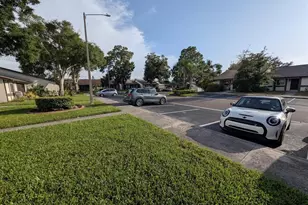 2888 Bancroft Cir E, Palm Harbor, FL 34683 - Photo 9