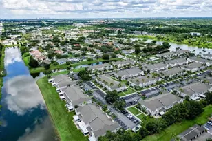 734 Kensington Lake Cir, Brandon, FL 33511 - Photo 5