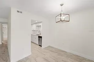 11409 8th St N, Saint Petersburg, FL 33716 - Photo 7