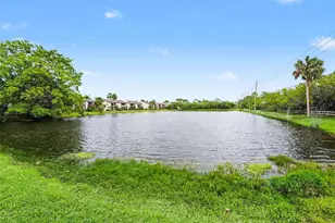 11409 8th St N, Saint Petersburg, FL 33716 - Photo 19