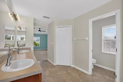 4205 Knob Lake Court, Tampa, FL 33619 - Photo 29