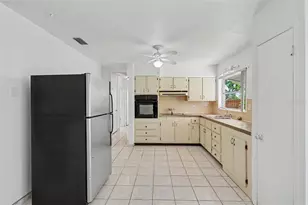 11360 114th Ave, Largo, FL 33778 - Photo 7
