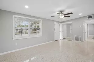 2019 24th Ave W, Bradenton, FL 34205 - Photo 9