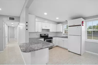 2019 24th Avenue W, Bradenton, FL 34205 - Photo 3