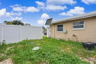 5513 Oceanic Rd, Holiday, FL 34690 - Photo 11