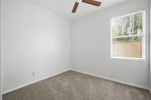 9810 Bennington Dr, Tampa, FL 33626 - Photo 15