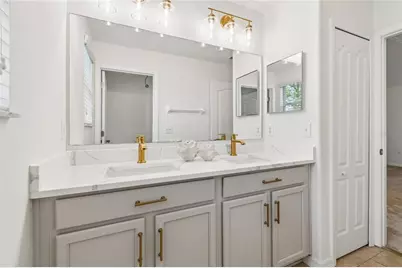 12410 Latchford Stream Place, Riverview, FL 33579 - Photo 23