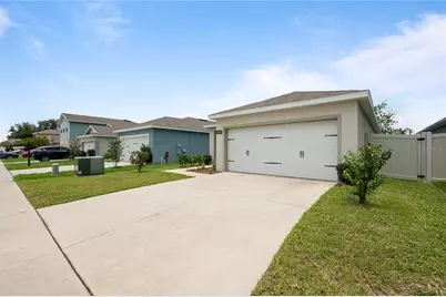 35155 Jomar Avenue, Zephyrhills, FL 33541 - Photo 3