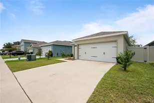 35155 Jomar Ave, Zephyrhills, FL 33541 - Photo 3