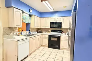 3306 W Burke St, Tampa, FL 33614 - Photo 17