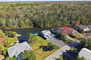 7266 Tropical Dr, Weeki Wachee, FL 34607 - Photo 33