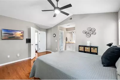 11520 Galleria Drive, Tampa, FL 33618 - Photo 15