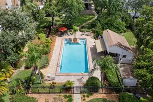 11520 Galleria Dr, Tampa, FL 33618 - Photo 29